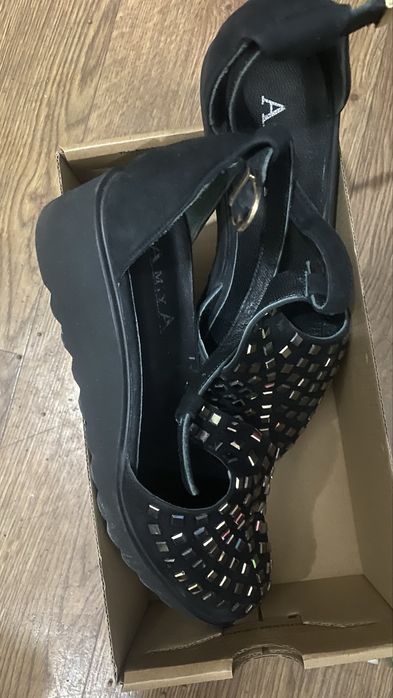 Босоножки кожа Туиция