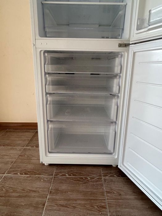 Продам холодильник в хорошем состояние