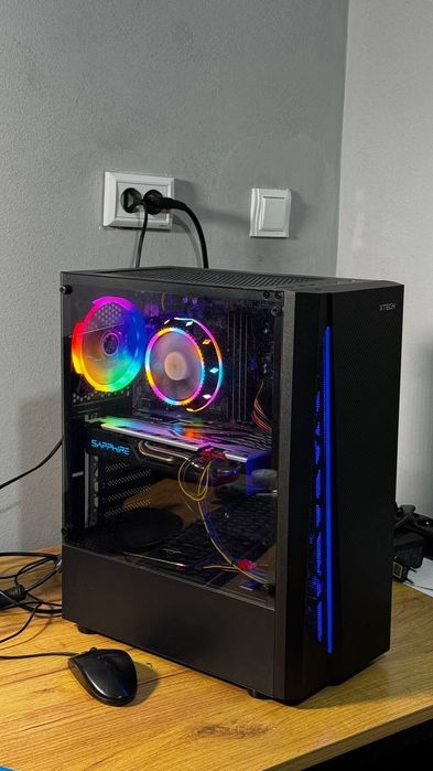 i3 9100, RX 580 8GB, SSD120GB HDD 500GB. Ram 8GB