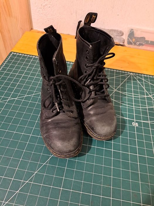 Dr Martens marimea 38