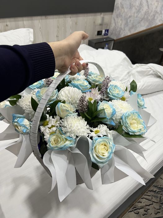 Букет гул, факат бугун 150,000