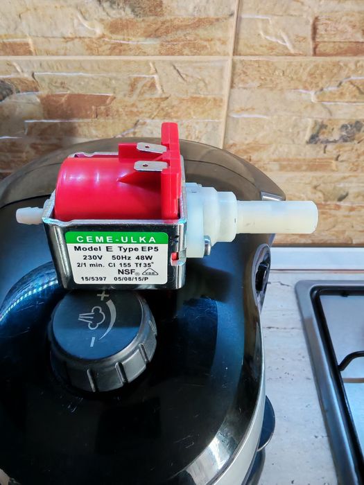 Expresor Delonghi EC221