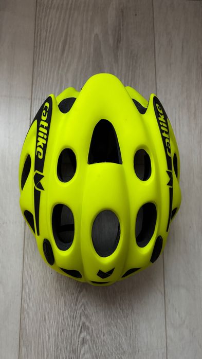 Каска за колело (шосейна)