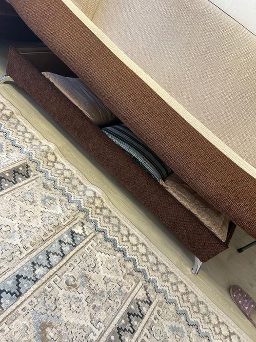Продается диван книжка