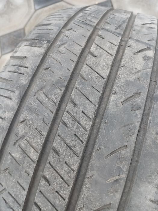 Шины б.у комплект245/45/18