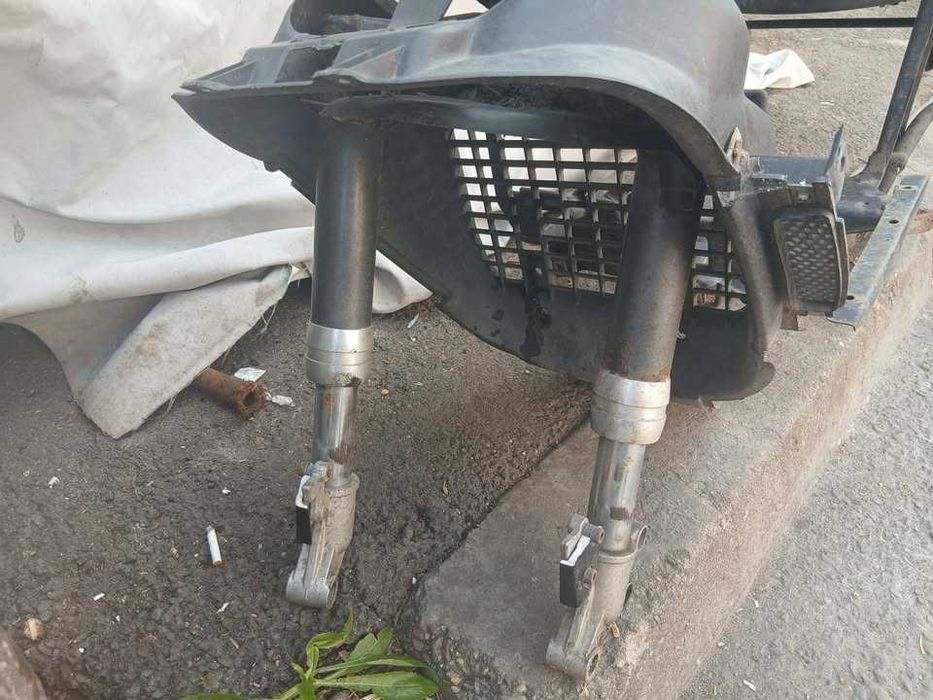 furcă Scuter Gilera Runner.