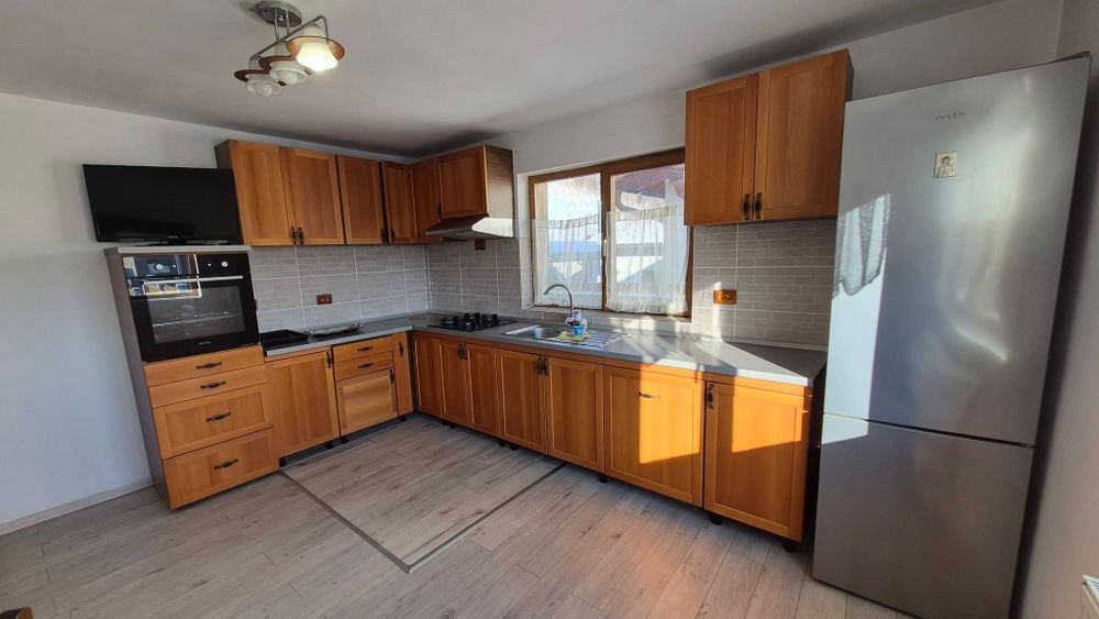 Super preț 125.000 euro. Vila in Onesti.