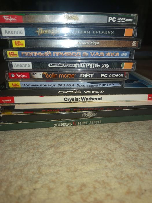 Диски с играми ,