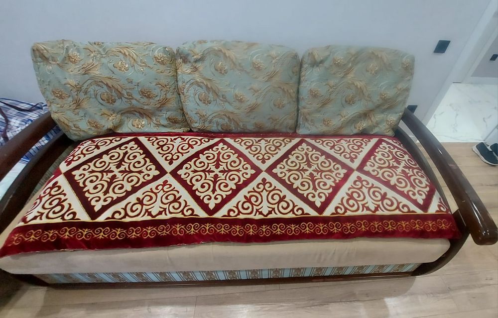 Астана, продам б/у диван