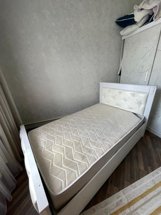 Продам кровать срочно 1,60/2 метр