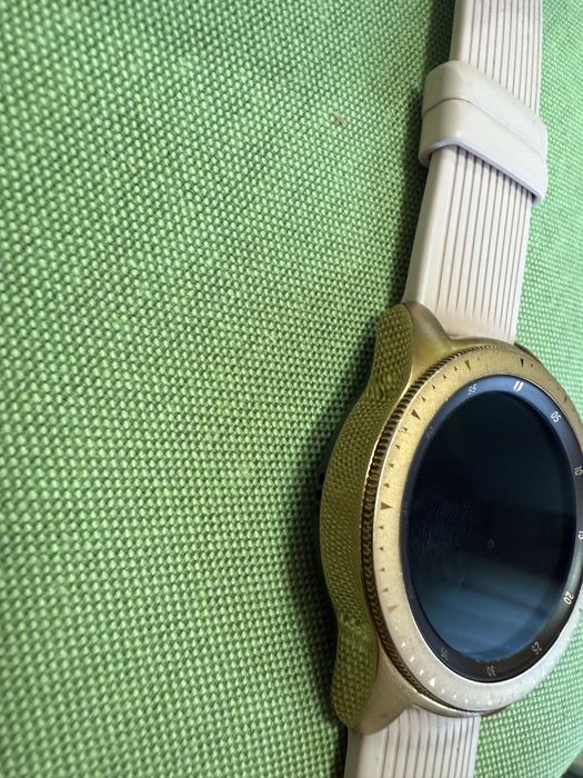 Часовник Samsung Galaxy Watch 42mm