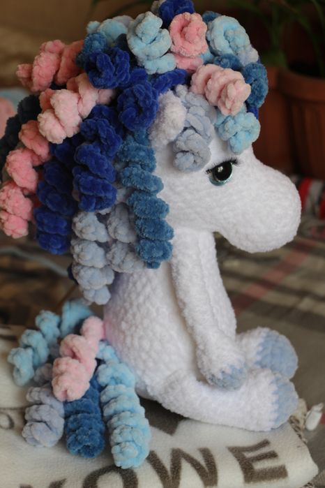 Единорог игрушка