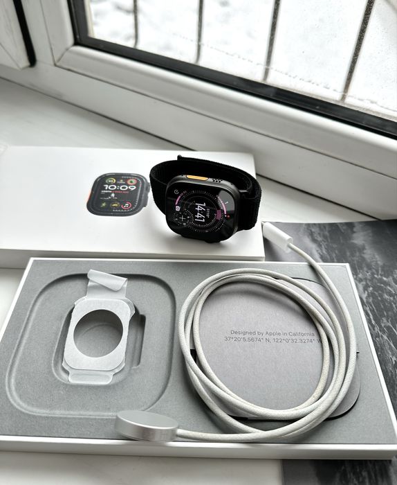 Apple iWatch Ultra 2 Black Titanium 49mm 100%