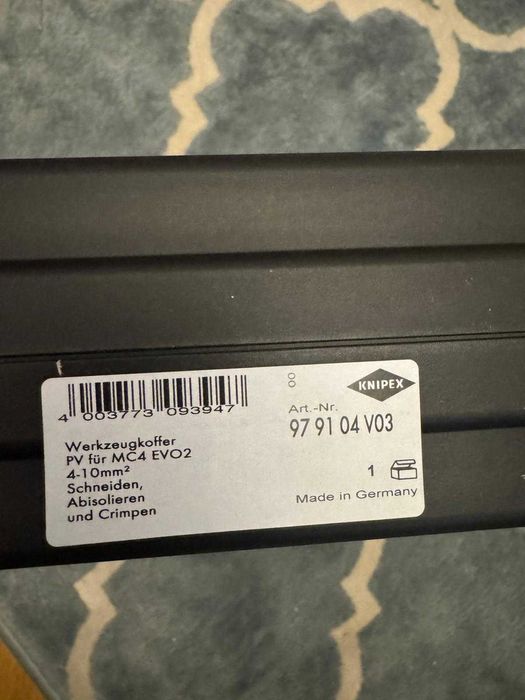Trusa scule pentru instalatii fotovoltaice Knipex pentru conectori  MC4/EV02 cu 7 piese si cutie de depozitare