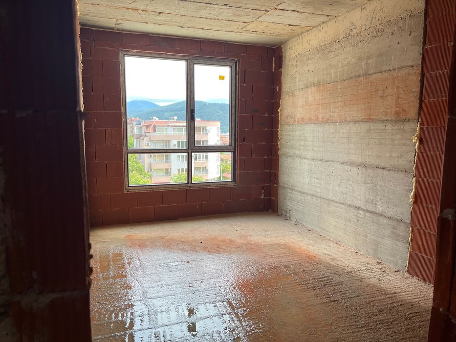 Продава се Тристаен апартамент в Благоевград, Освобождение - 99 кв.м за 1172 €/кв.м - Снимка #1