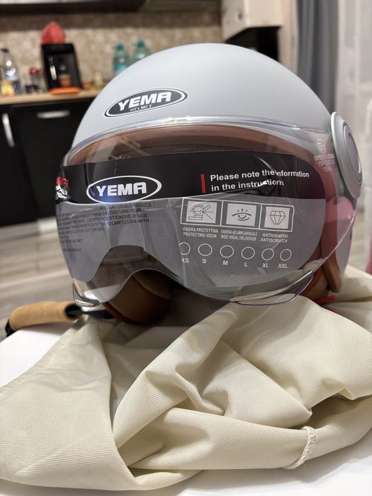 Casca scuter Yema Noua