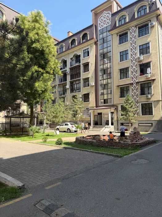 Продается на 4ом квартале Юнус абад новостройка(пас стол) 83кв коробка