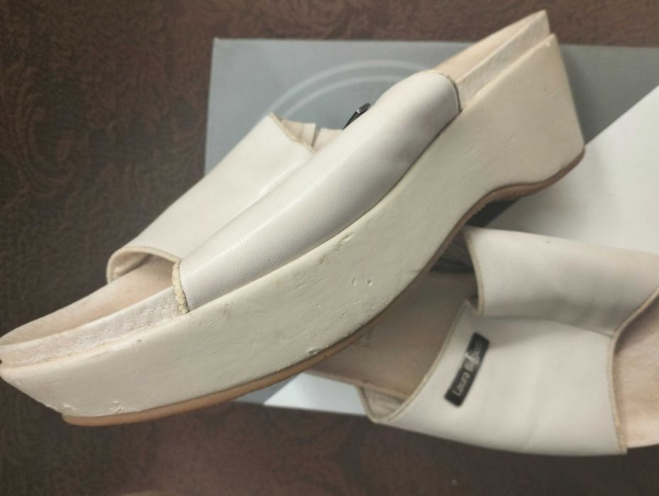 Оригинални Laura Biagiotti естествена кожа 40н