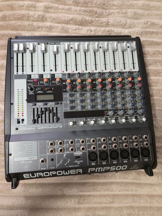 Behringer Europower PMP500 – Пауър миксер с вграден усилвател