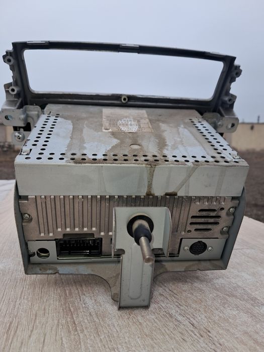 Продам магнитофон Сузуки Лиана