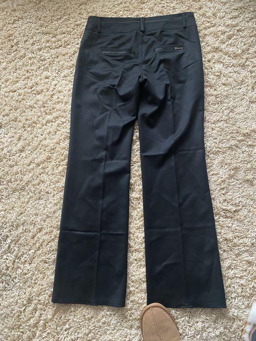 Дамски костюм от две части