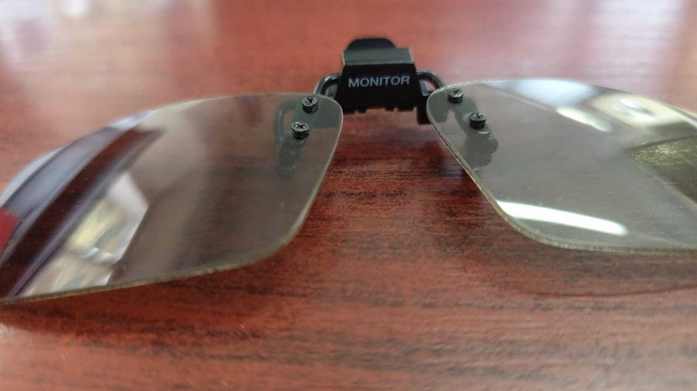 3D очки LG + накладка на очки 3D