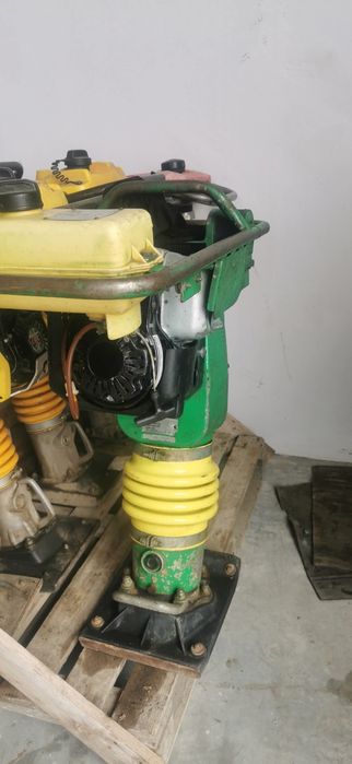 Scule construcții, mai compactor, elicopter betoane, placa compactoar