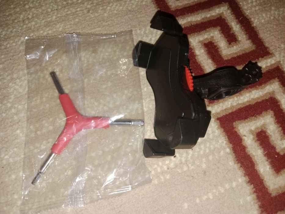 Продам  аксесуары на велосипед