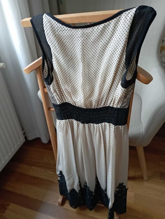 Rochie Guara, mărimea 38, negru/bej cu buline, mătase și dantelă