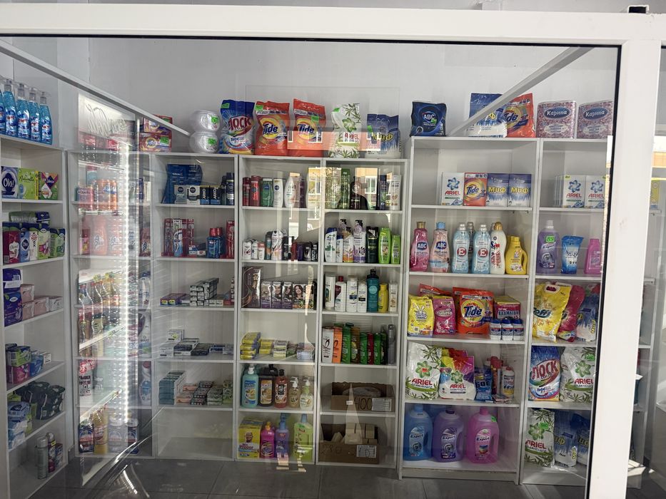 полки для магазинов разные