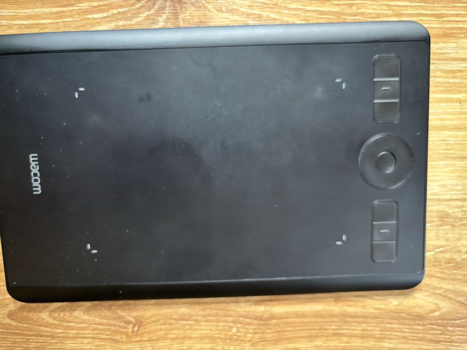 Планшет Wacom intuos pro PTH 460