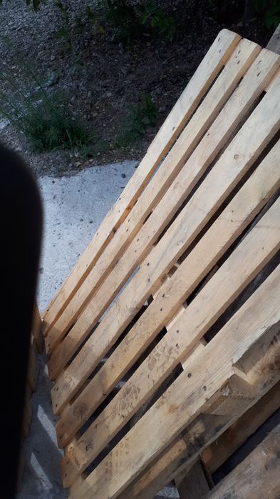 Продам поддоны-паллеты