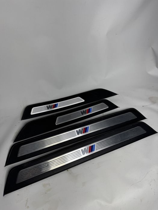 Оригинални BMW F10 m paket вътрешни лайстни прагове врати м пакет laistni pragove  бмв ф10