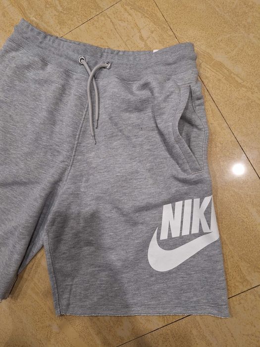 Nike Club Fleece