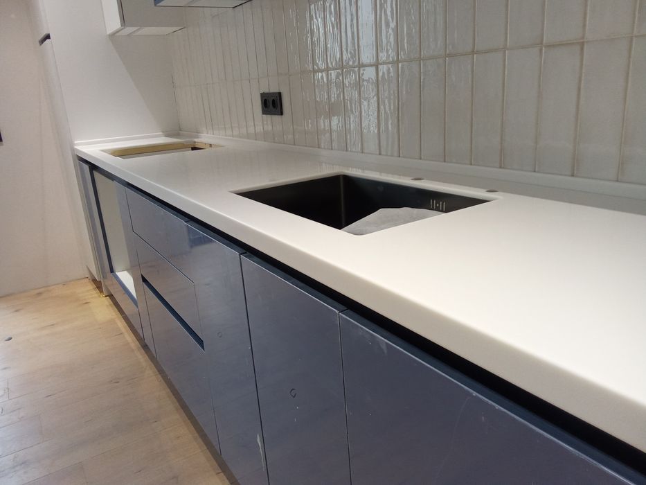 Столешницы из искусственного камня кварс акрил