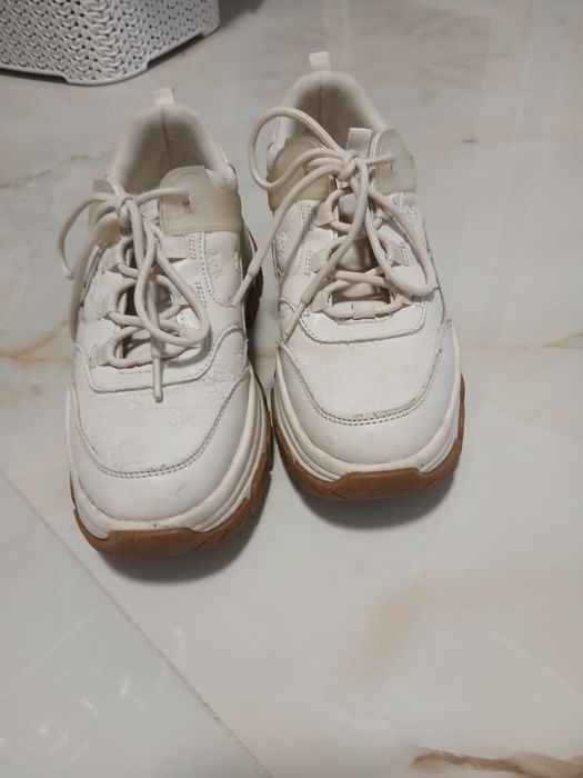 Guess маратонки 38