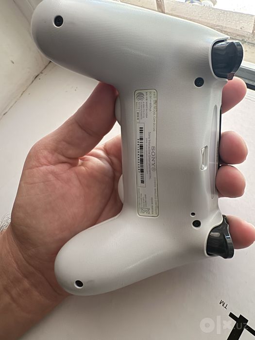Плейстейшн PS 4 сотилади