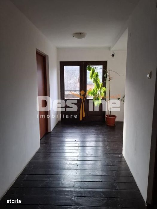 Casa Poiana Campina 6 camere, 228 mp. S.C. . 1521 mp teren.!