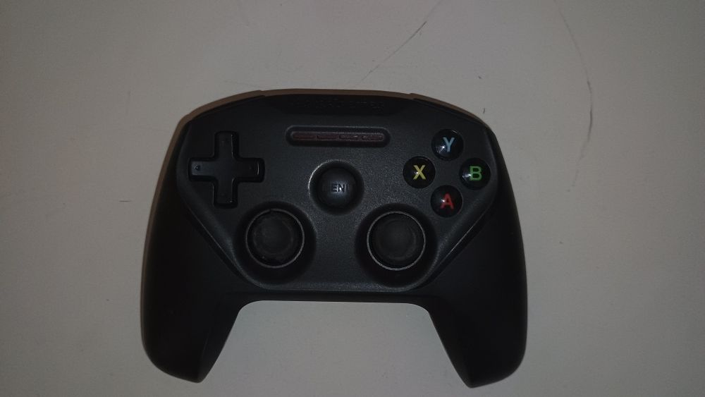 Maneta Steelseries nimbus