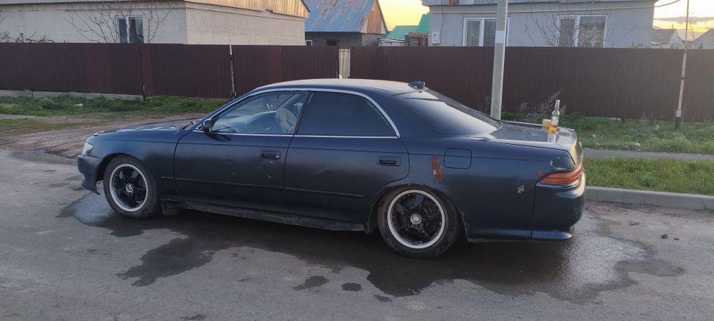 Toyota.  mark   2