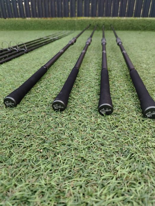 SET 4 Lansete FL FLX10 Carp 3.90 3.75Lbs Model 2023 

Produs NOU cu li