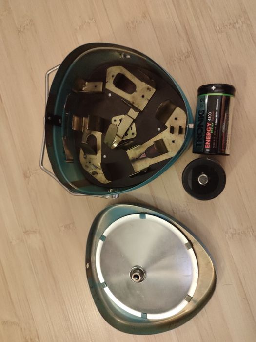 Стари къмпинг лампи