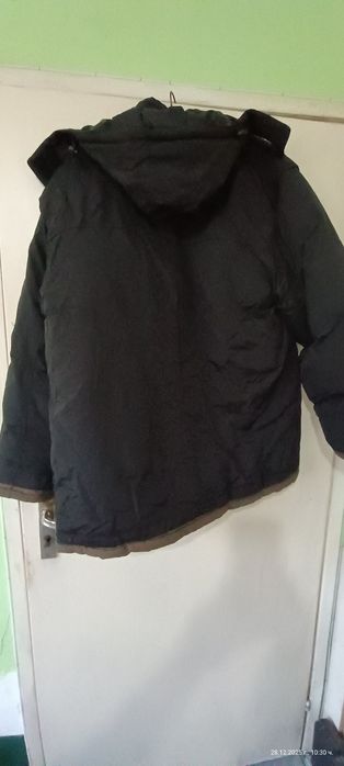 Продавам 2 мъжки якета
