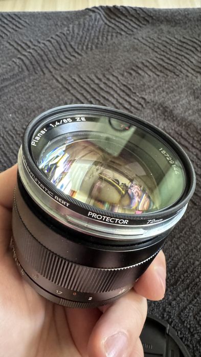 Obiectiv Carl Zeiss planar t * 85mm f1.4 ze Canon