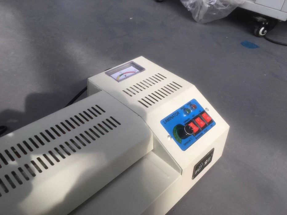 Ламинатор А3 железный Оригинал