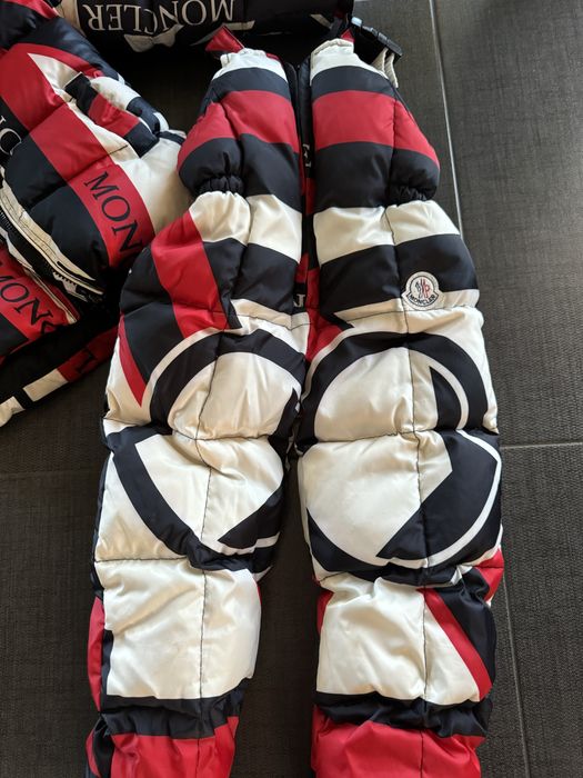 Продавам зимни комплекти Monckel