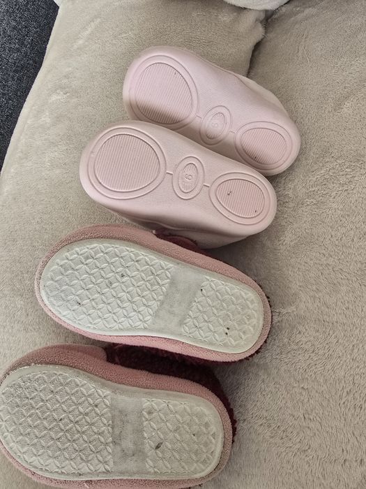 Детски пантофи clarks