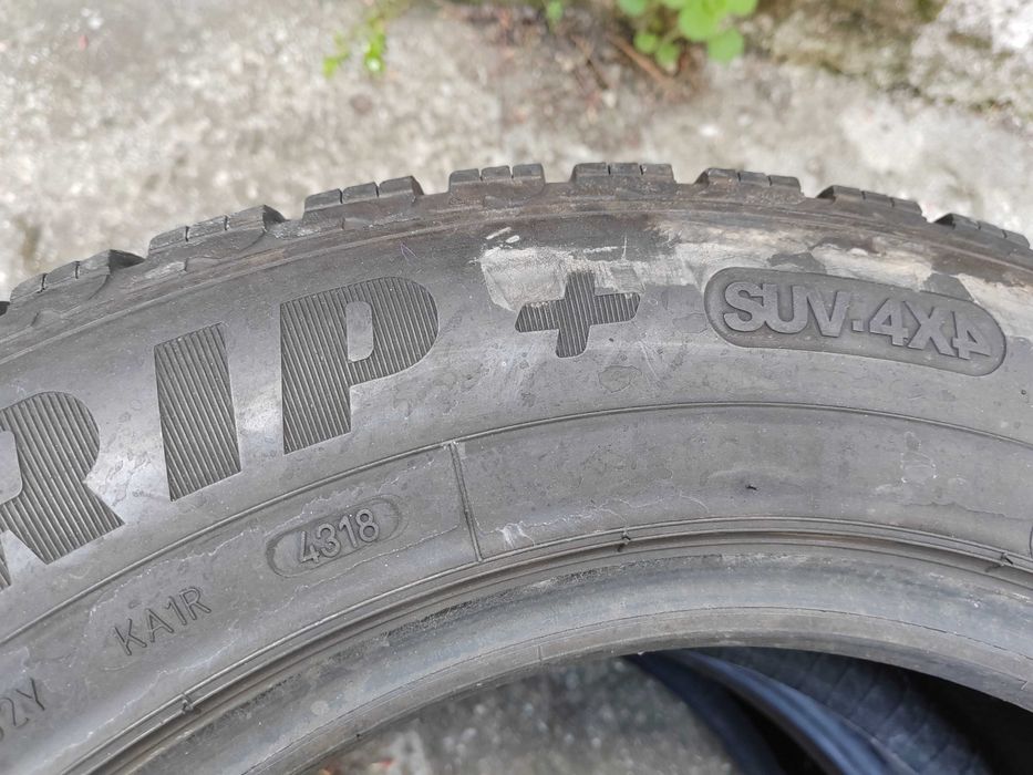225/65/17 2бр.Goodyear Зимни гуми