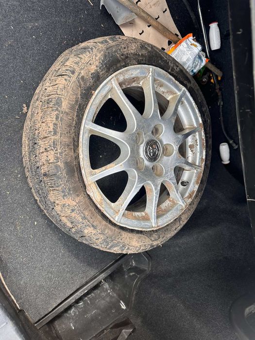 НОВ ВНОС !! НА ЧАСТИ Toyota Avensis 2.2 177Д-Кат 2005г ПЕРФЕКТНИ ДЮЗИ