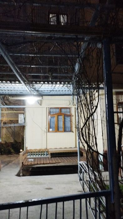 Квартира  120 КВ 1-этаж 5 комнат